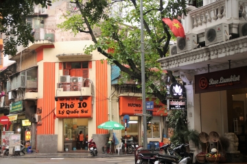 Ünlü Vietnam çorbacısı  Pho 10, Hanoi