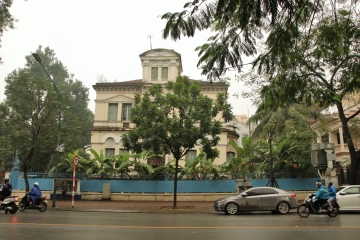 Fransız sömürü döneminden kalma bir villa, Hanoi